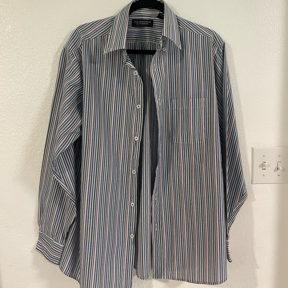 Button Up - Picture 3 of 7